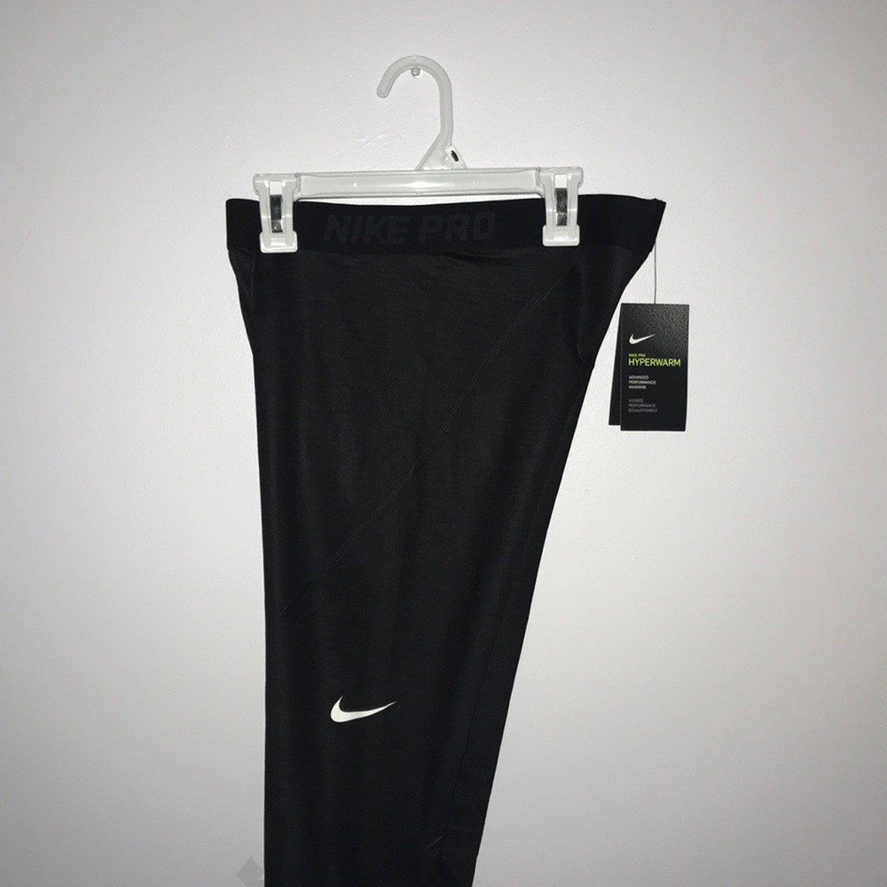 Medium Nike pros